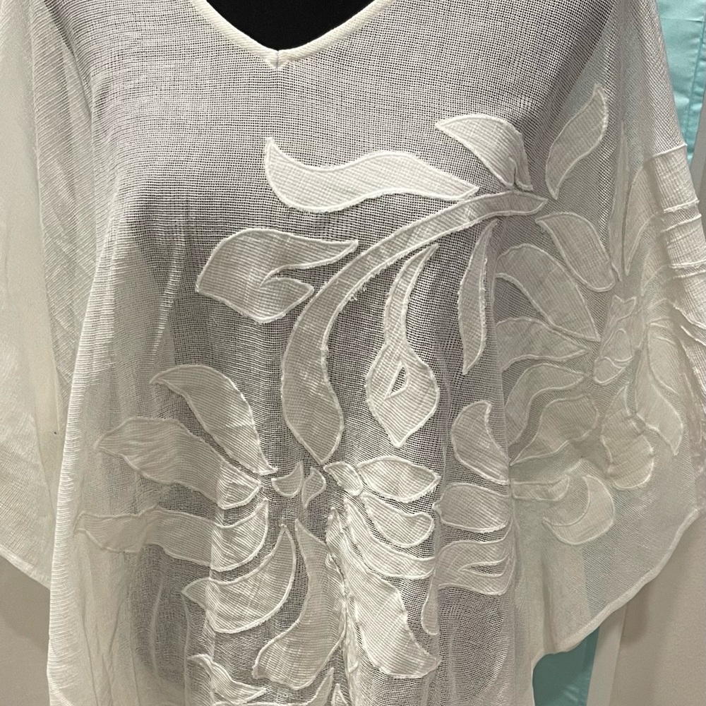 Chico’s Sheer White Summer L/XL